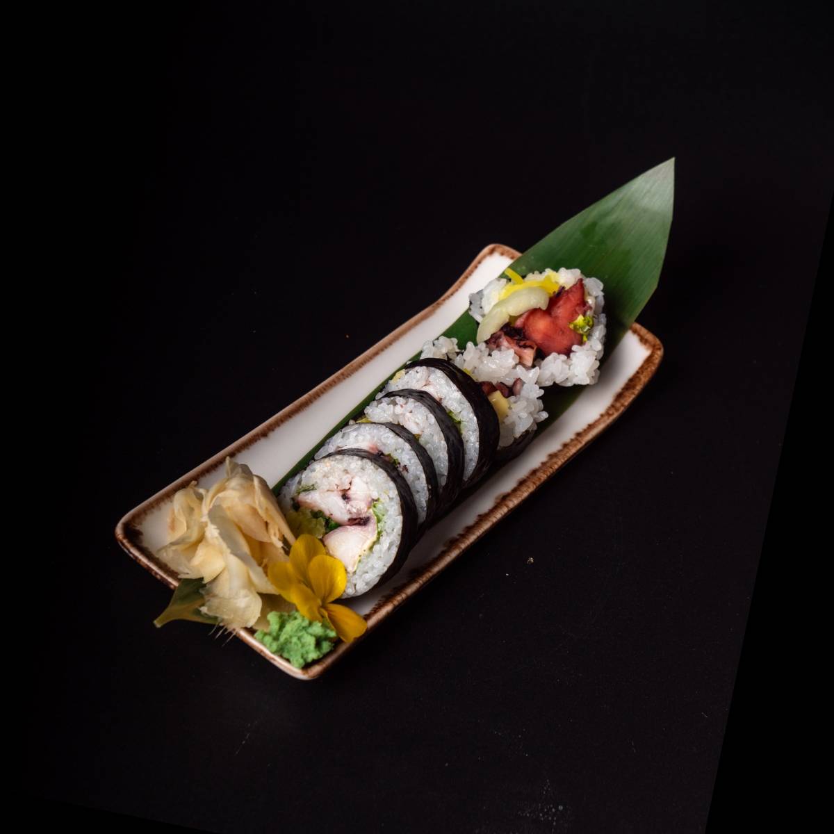 futomaki osmiornica gotowana ostra majonez wasabi por oshinko