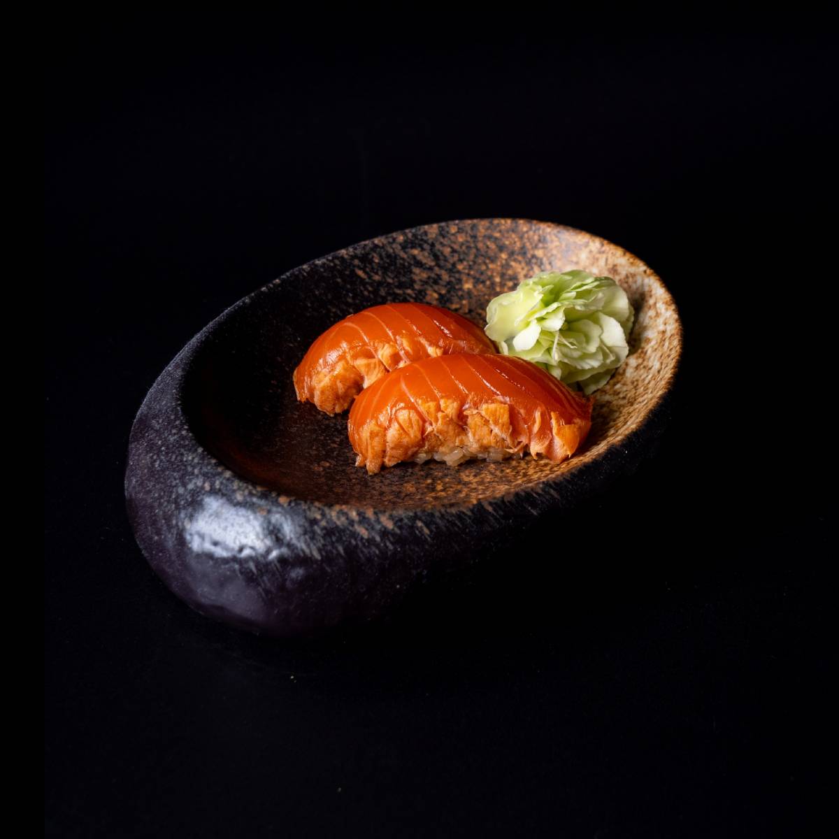 nigiri losos marynowany