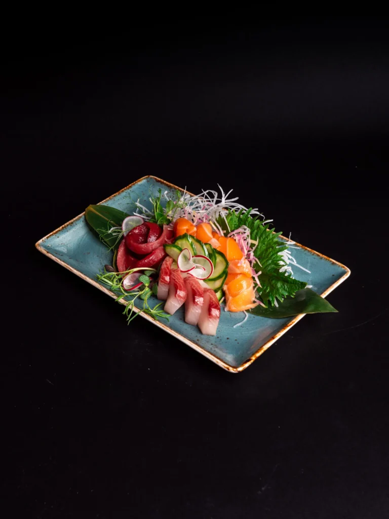 Sredni-zestaw-sashimi-scaled_hanashi