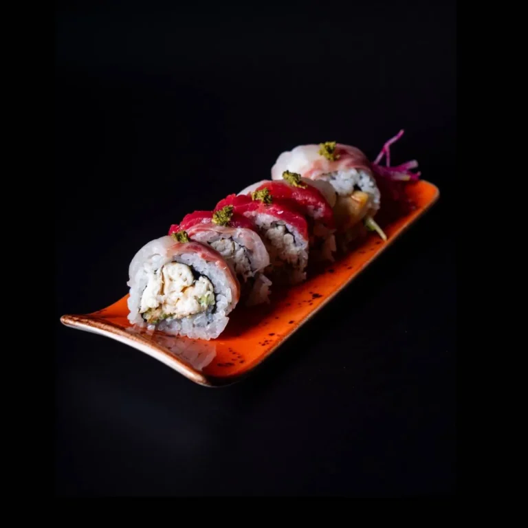 fusion-uramaki-pieczona-maslana-dorada-tunczyk_hanashi
