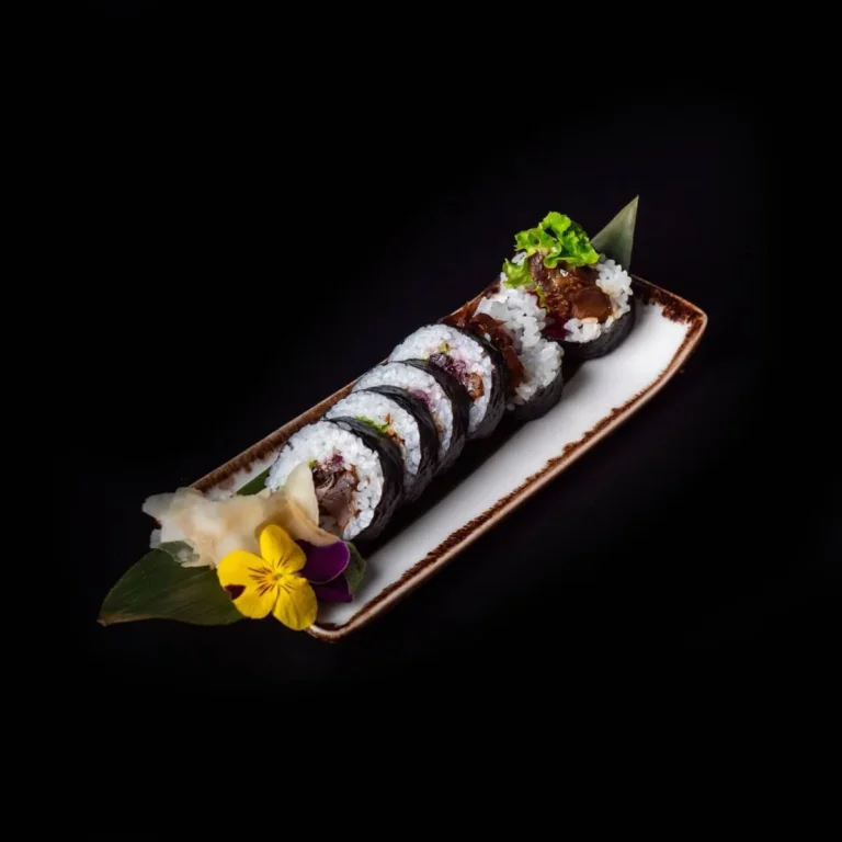 futomaki-kaczka-gotowana-zurawina-majonez_hanashi