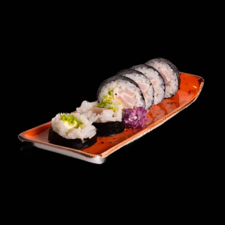 futomaki-miecznik-opalany-ostry-majonez-oshinko-jalapeno_hanashi